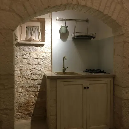펜션 Trulli Le 2 Nicchie 로코로톤도